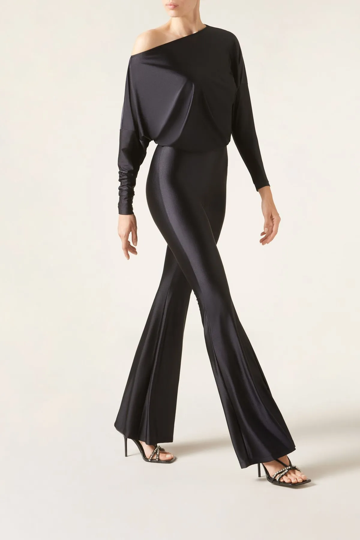 -50%OFF Macacão Flare Super Brilhante – Preto Calzedonia