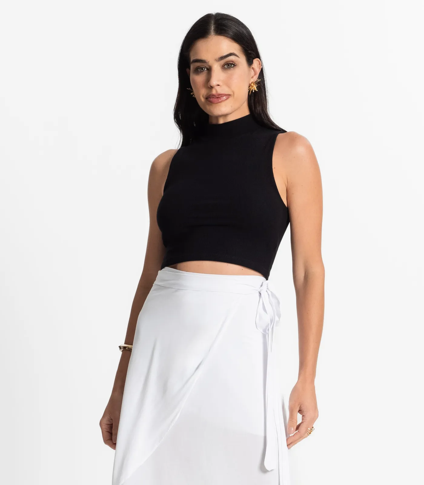 -75%OFF Blusa Sem Manga Gola Alta Em Ribana Algodão Select Preto -75%OFF Blusa Sem Manga Gola Alta Em Ribana Algodão Select Preto