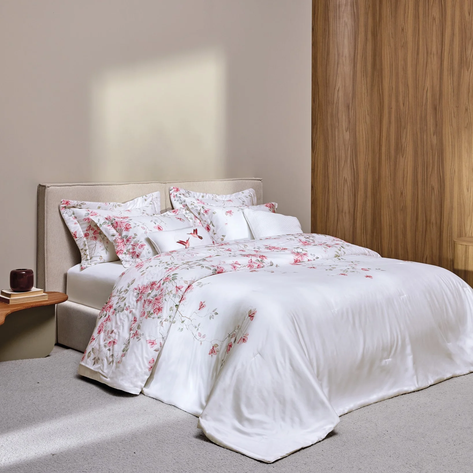 -40%OFF Colcha c/ 2 Porta Travesseiros Trussardi Cetim 300 Fios Venere Queen