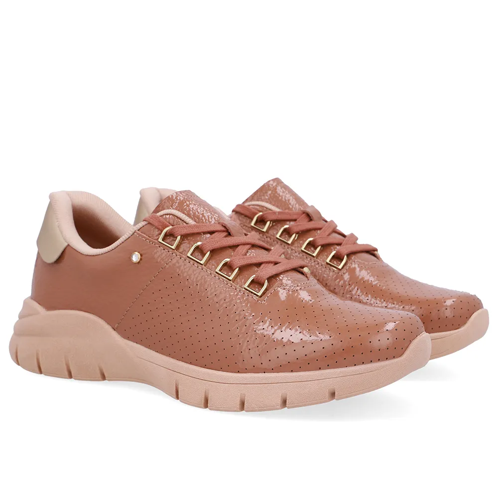 -64%OFF Tênis Verniz Marrom Detalhe Strass -5%OFF PIX